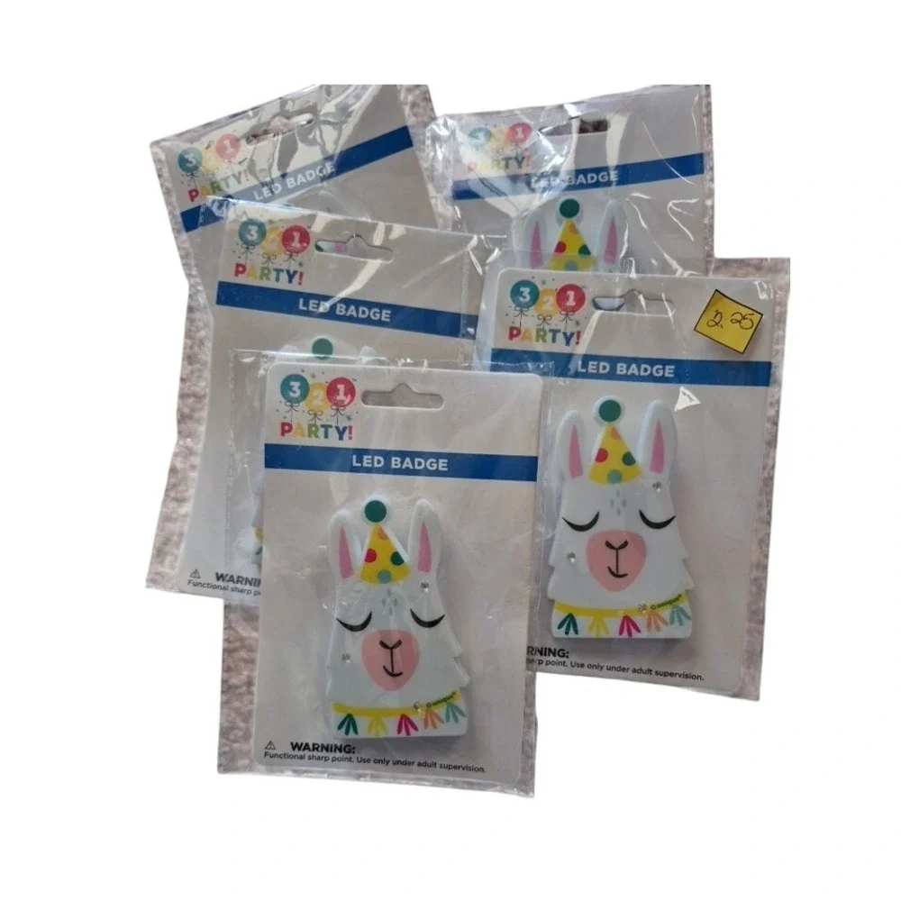 Lot‎ of 9 LED Llama Party Badges Light Up Pins Birthday Party Supplies New